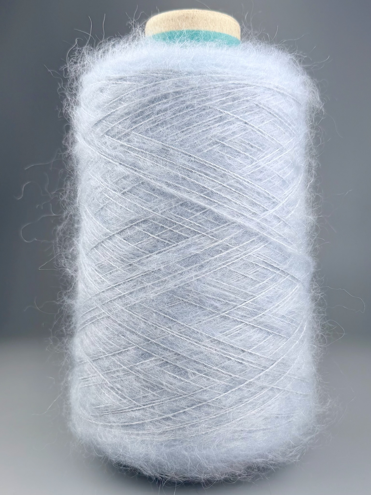 Sesia Eiffel – Filato Kid Mohair e Seta Mulberry 300m/100g Blu ghiaccio 1115 foto 2